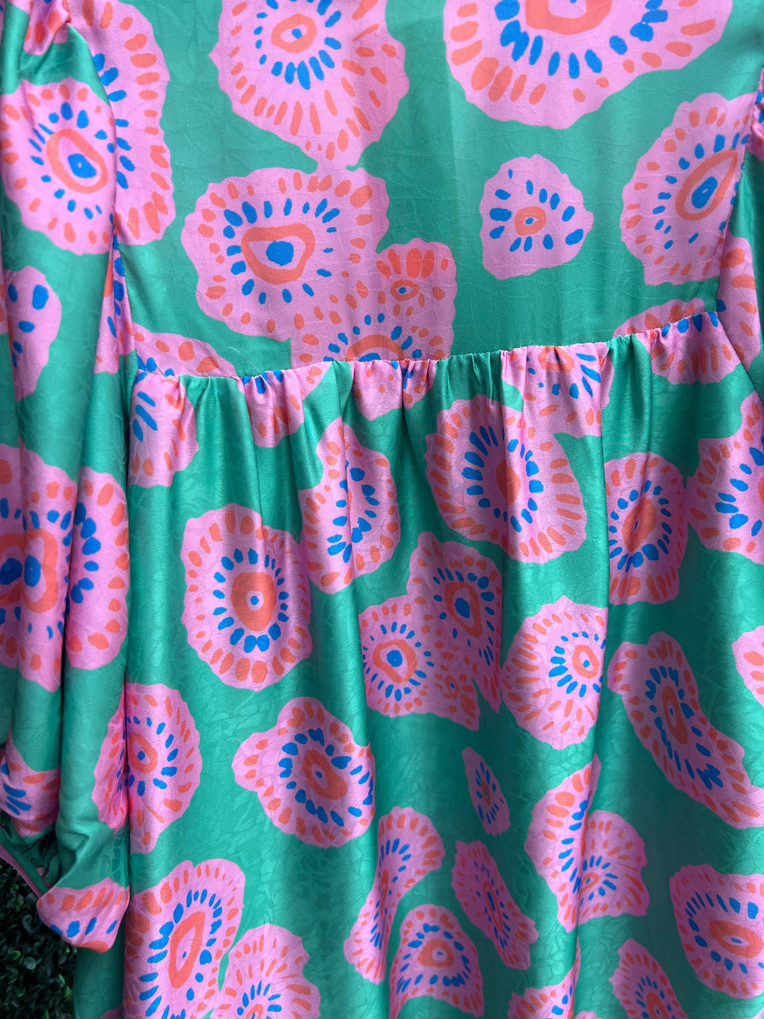 silky never a wallflower style dress v neck pink and green print for spring summer boutique houston texas