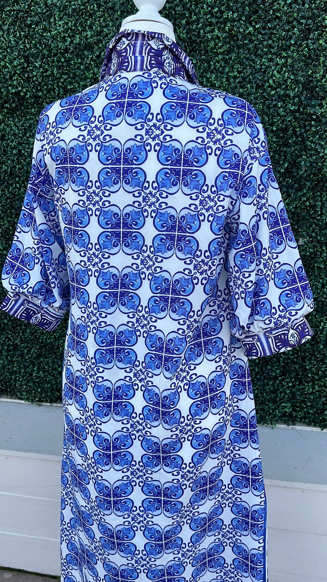 Damask Tile Print Maxi Shirt Dress | Best Online Women's Boutique Trs Chic Boutique Damask Tile Print Maxi Shirt Dress | Best Online Women's Boutique Trs Chic Boutique