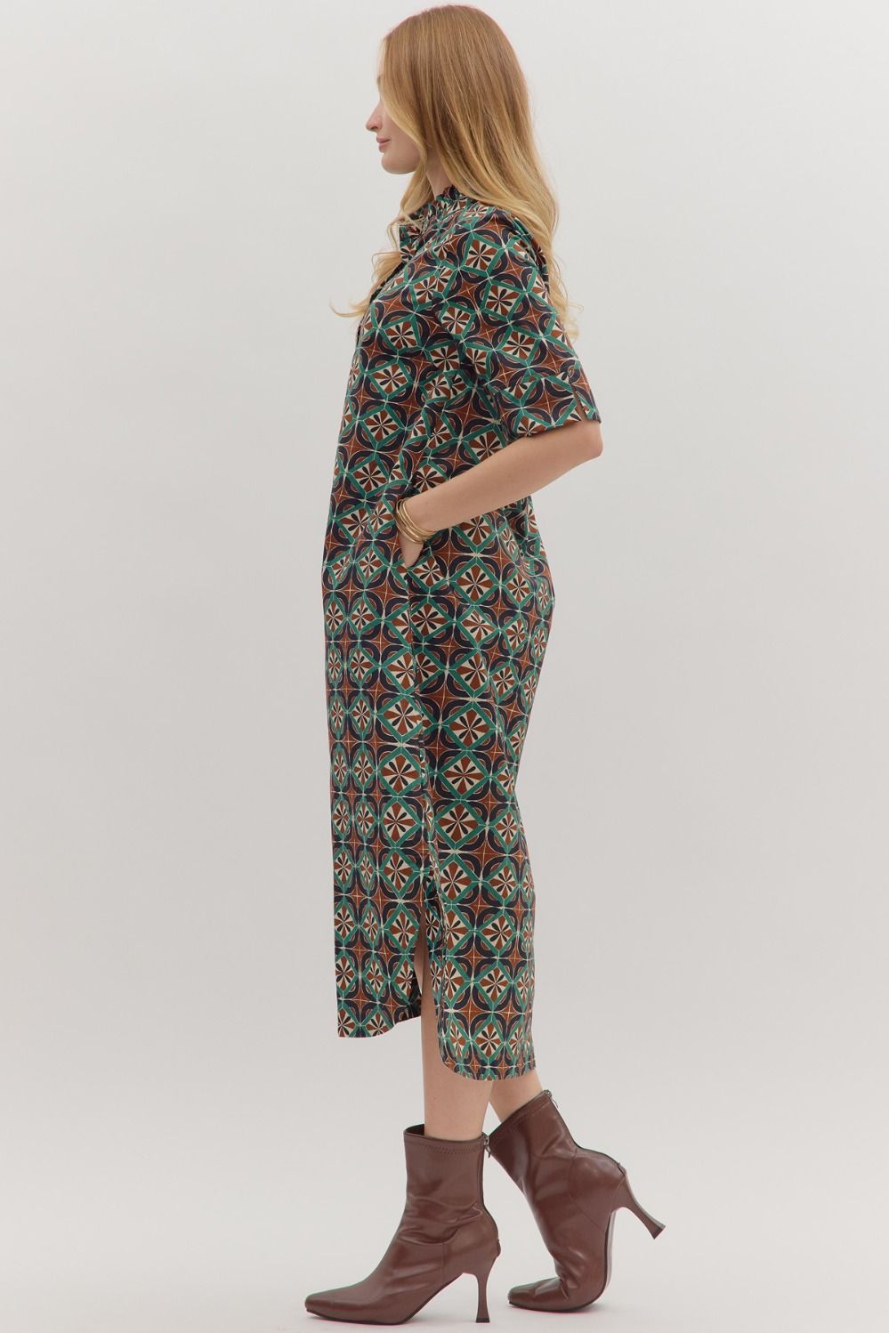 Geometric Print Maxi dress brown and turquoise with pockets 