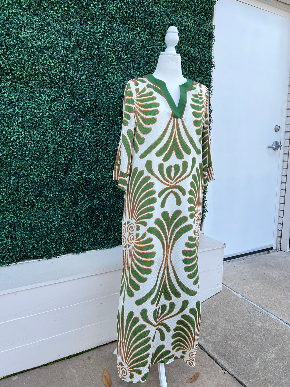 Green and Gold Palm Print Maxi | Vacation Wear | Jade Brand Trs Chic Boutique Green and Gold Palm Print Maxi | Vacation Wear | Jade Brand Trs Chic Boutique