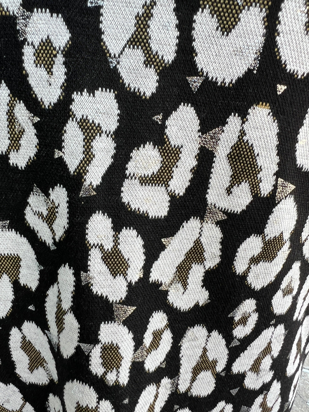 Silver thread sheath – Très Chic Boutique