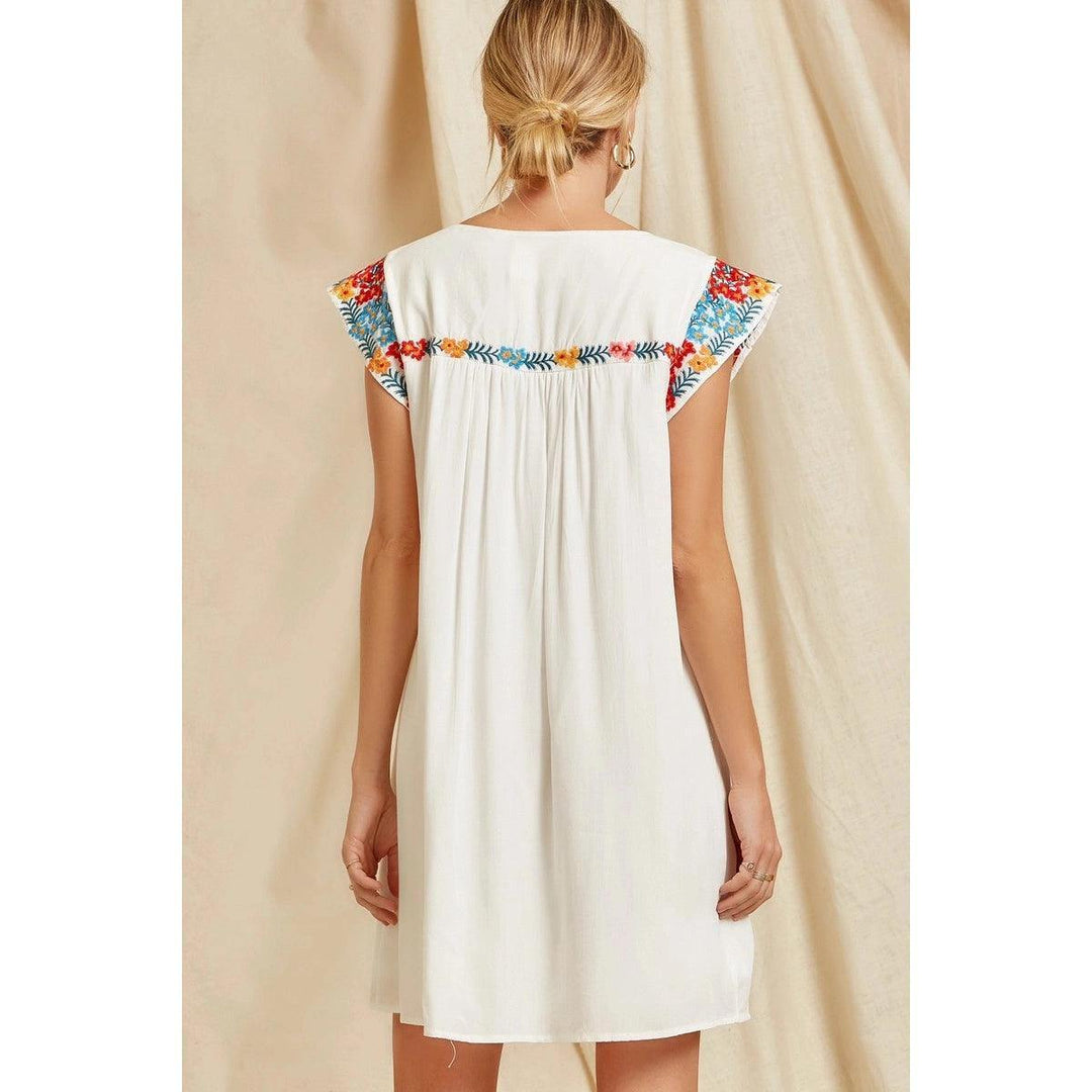 Embroidered Ivory Dress - Très Chic