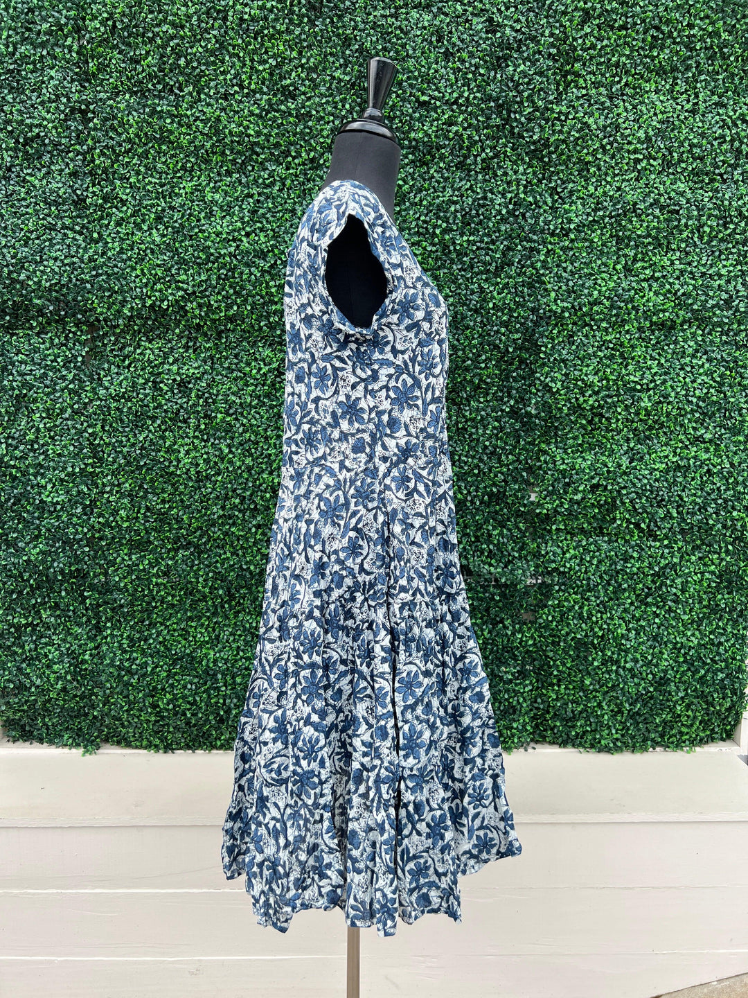 Blue and White Chinoiserie Dress Blue and White Chinoiserie Dress