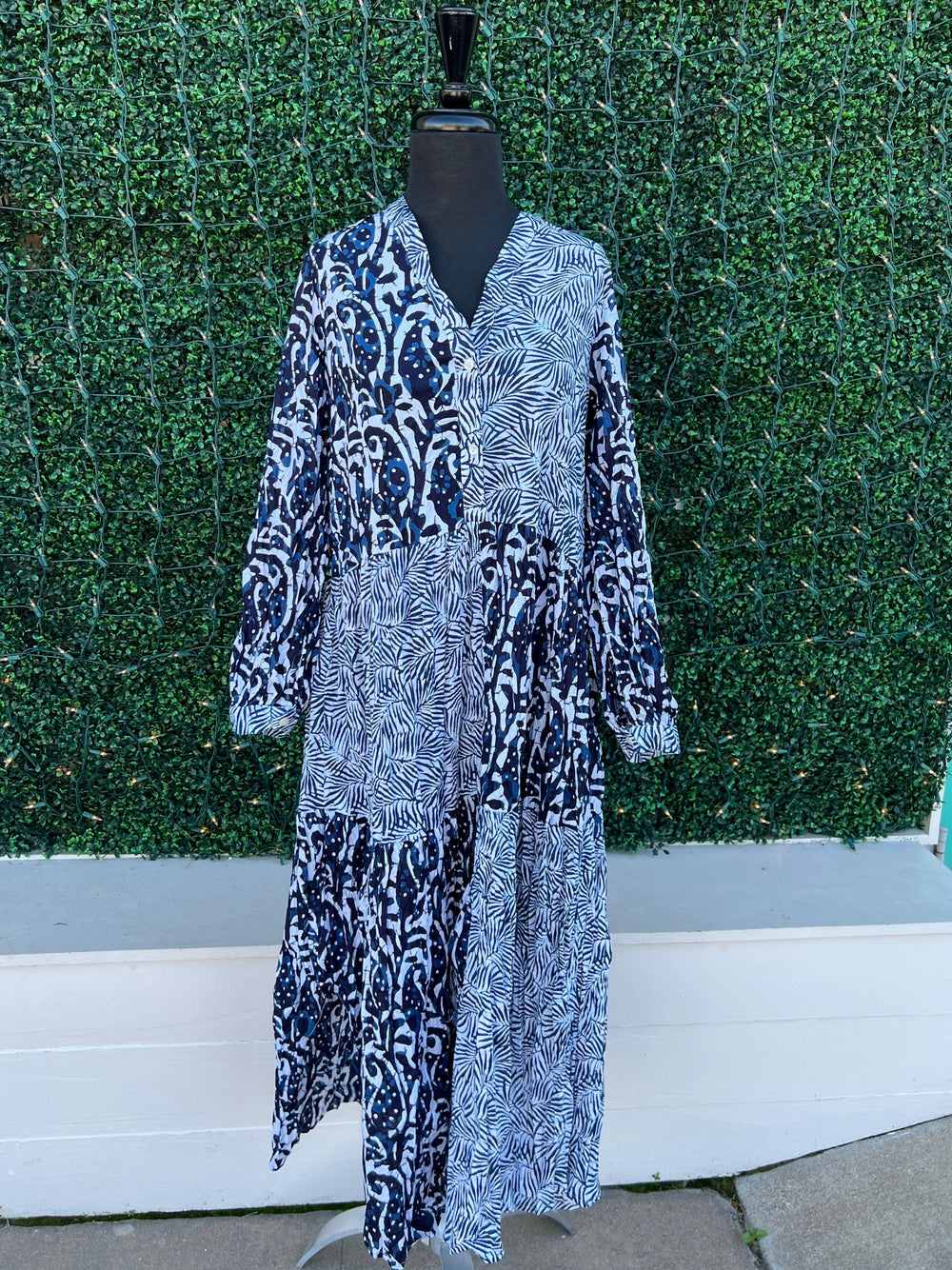 Dress Addict brand maxi dress blue mix print tres chic best online boutique