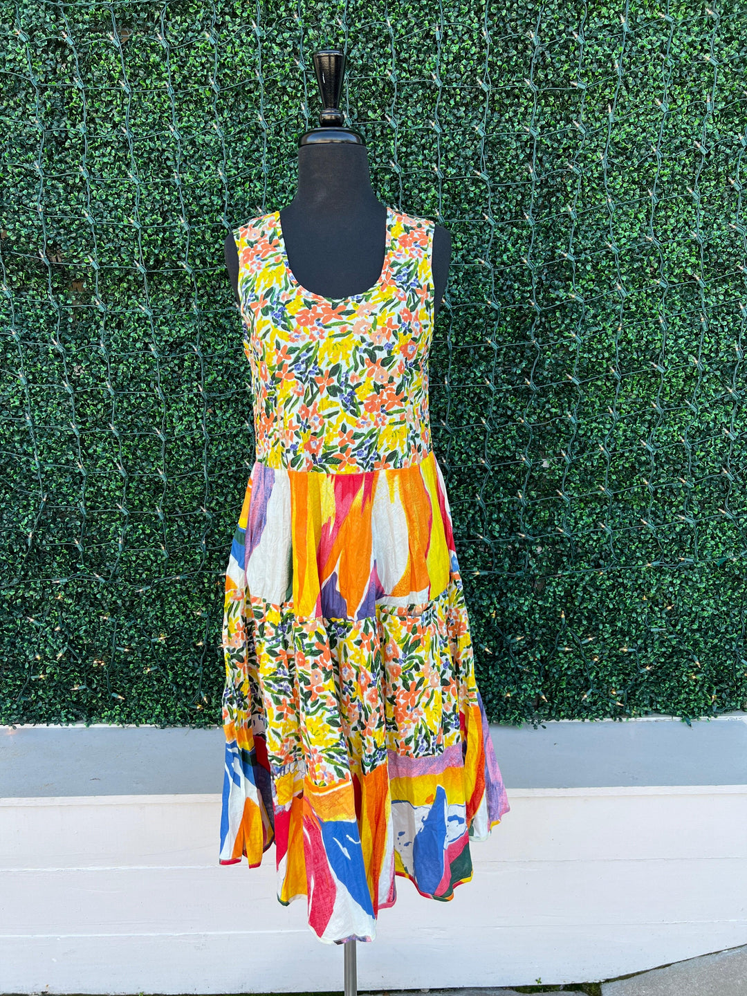 cotton mix dresses No crazy details. No loud prints. Just an incredible shape The Odd Muse Cotton Mix Volume Midi Dress is proof that sometimes the simplest dresses make the biggest statement. Angie wears an XS