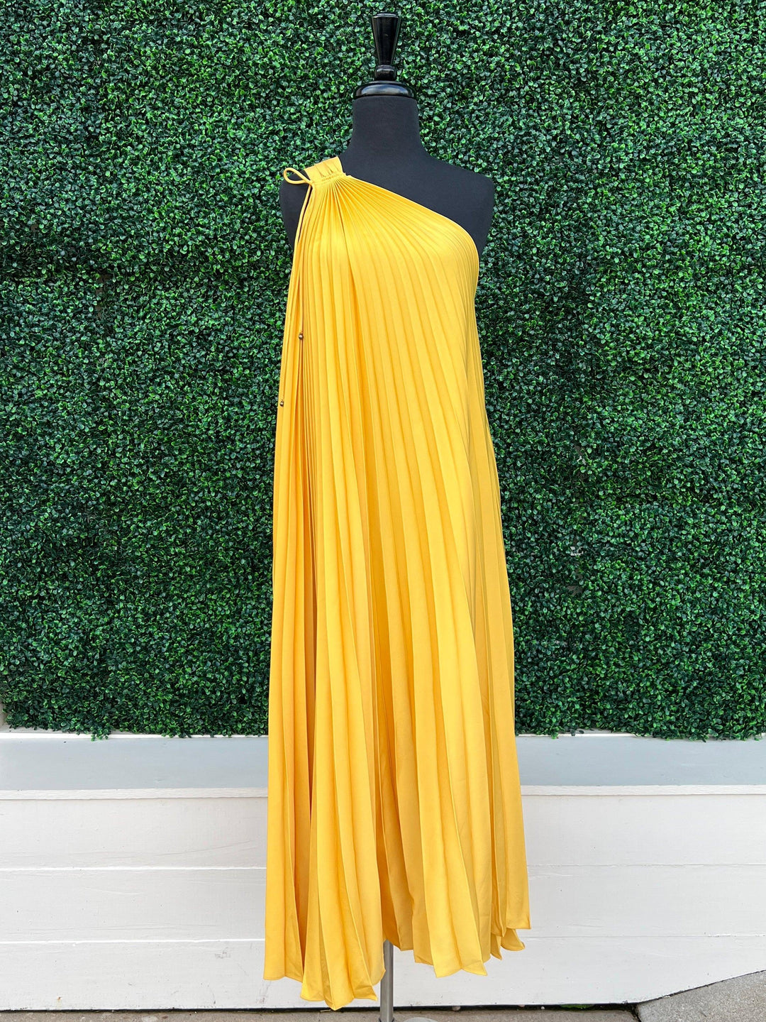 Silky Pleated Goddess Dress | Online Dress Boutique Trs Chic Boutique Silky Pleated Goddess Dress | Online Dress Boutique Trs Chic Boutique