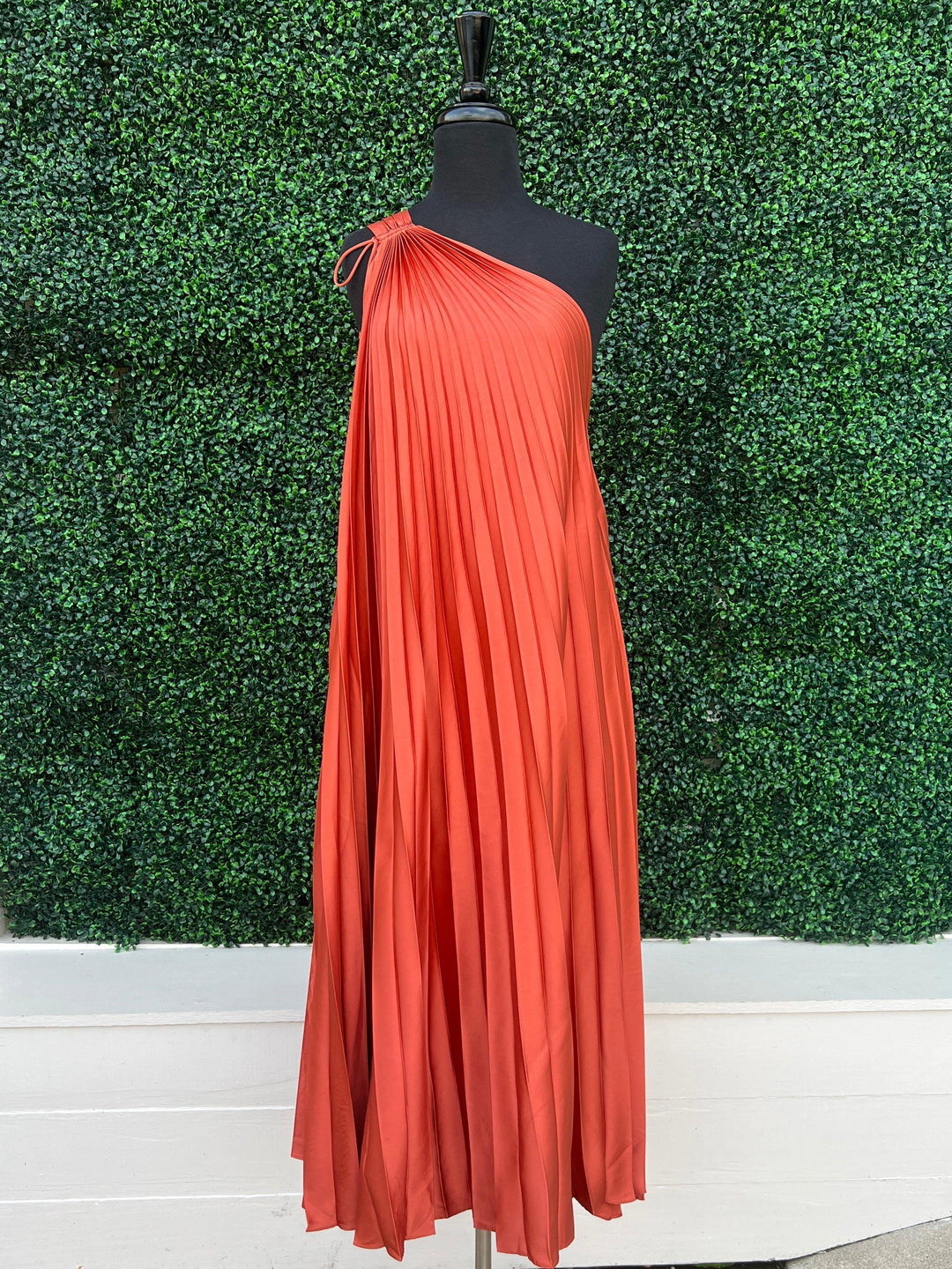 Silky Pleated Goddess Dress | Online Dress Boutique Trs Chic Boutique Silky Pleated Goddess Dress | Online Dress Boutique Trs Chic Boutique