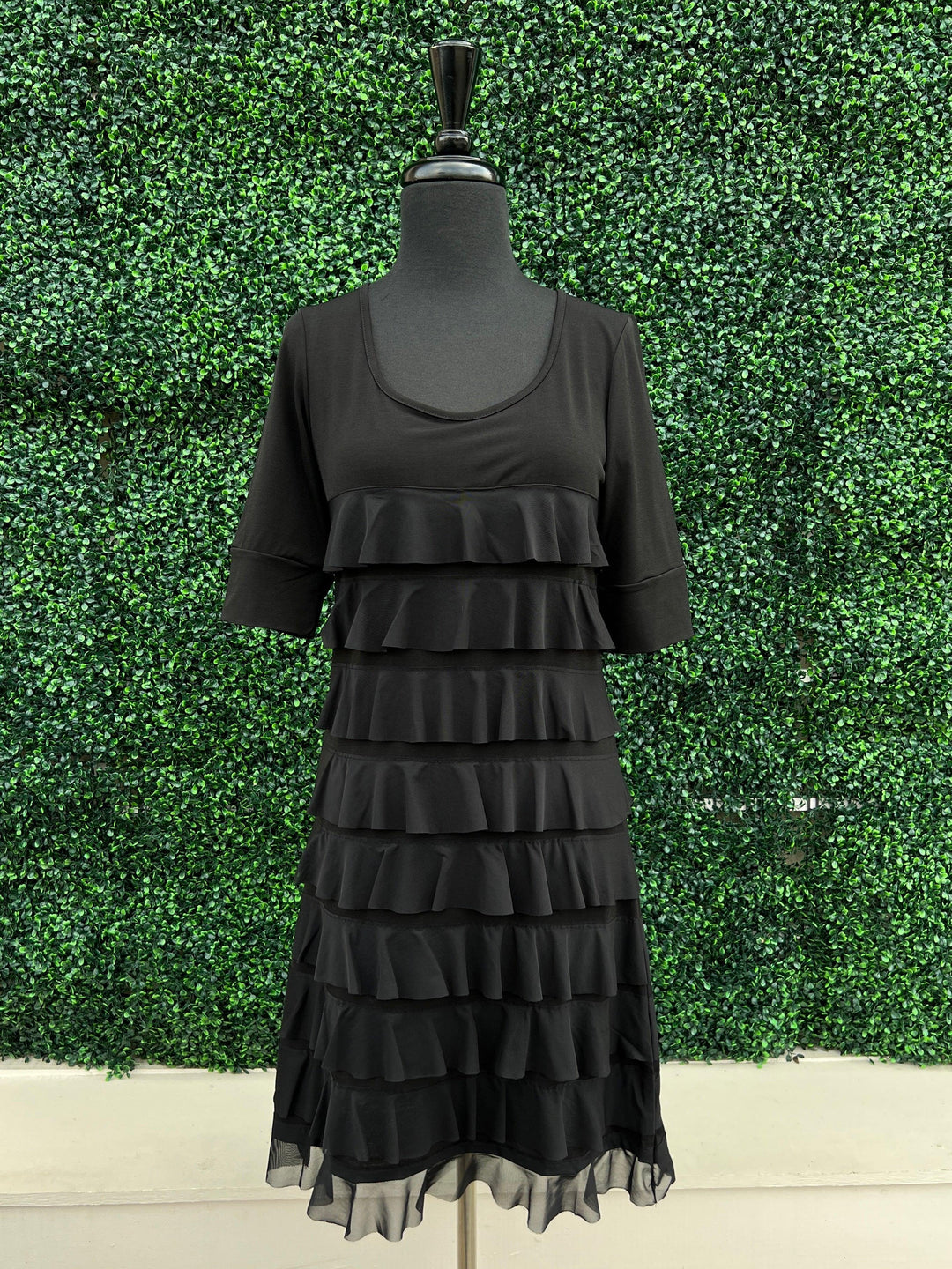 Little black dress for women over 50 to hide insecurities tre chic