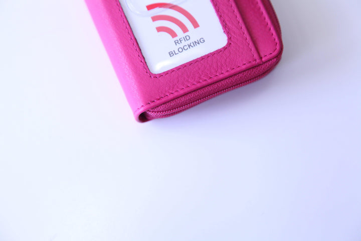 cute and stylish RFID blocking wallet feature to prevent fraud