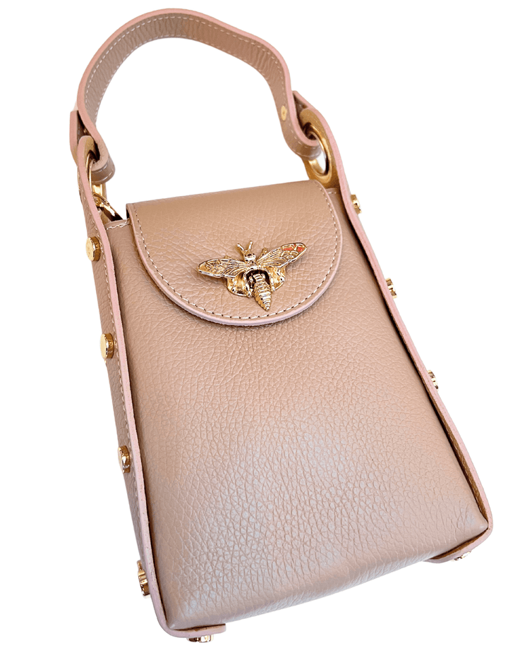 tres chic boutique womens gift ideas leather bag with bee clasp