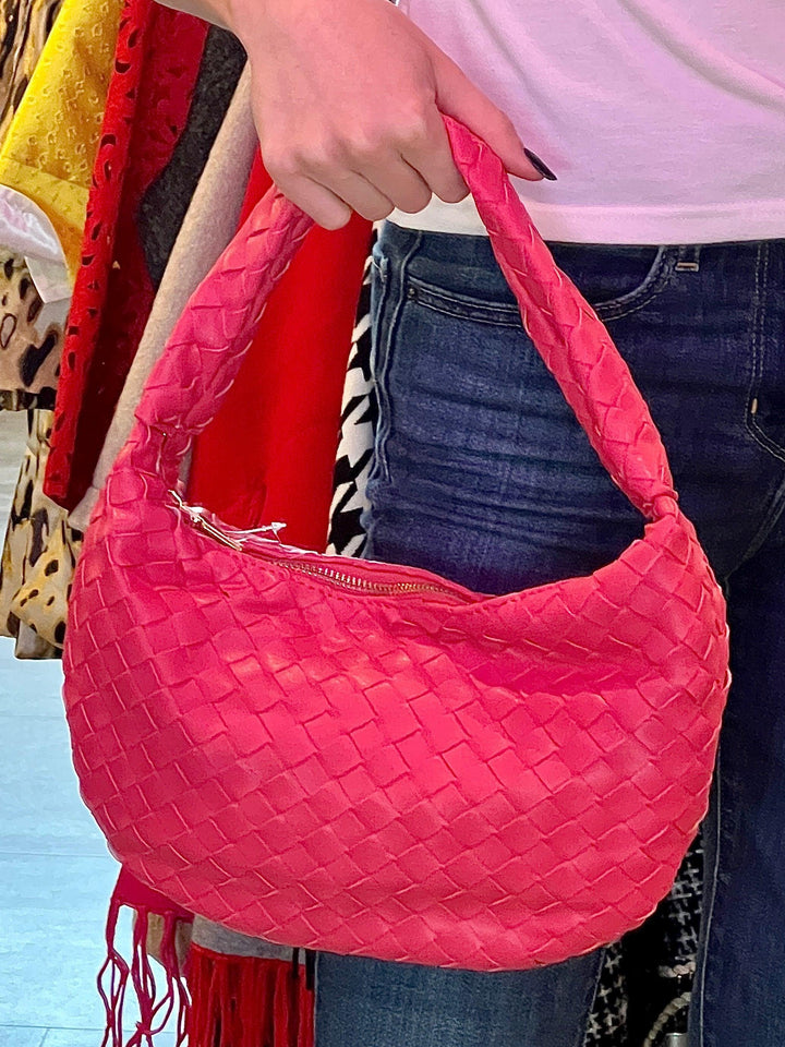 hot pink woven purse tres chic boutique