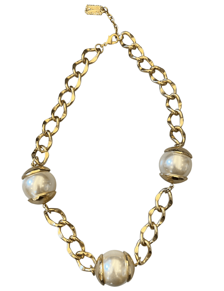 3 big pearls on gold chain boutique online