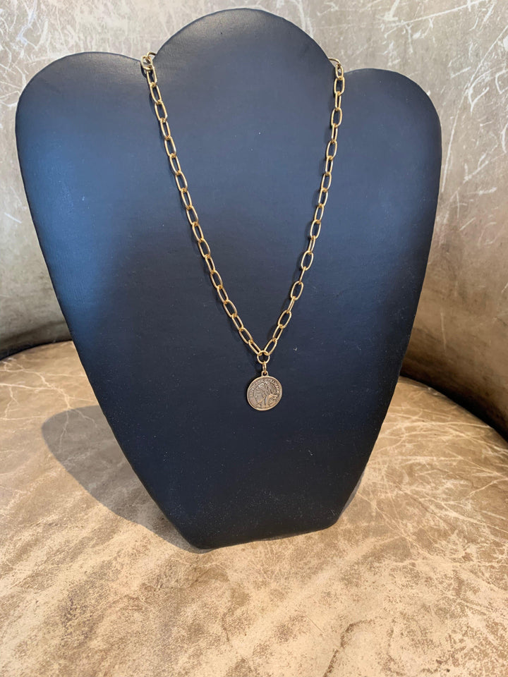Small Coin Necklace - Très Chic