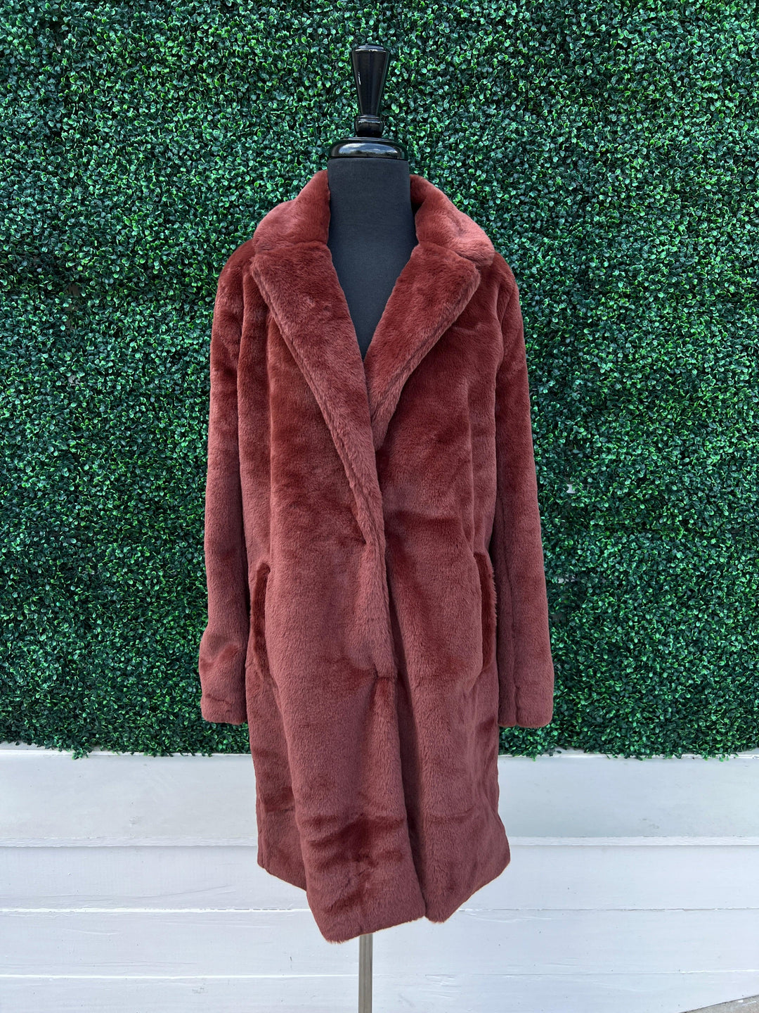 Faux Fur Long Coat PLUS brown