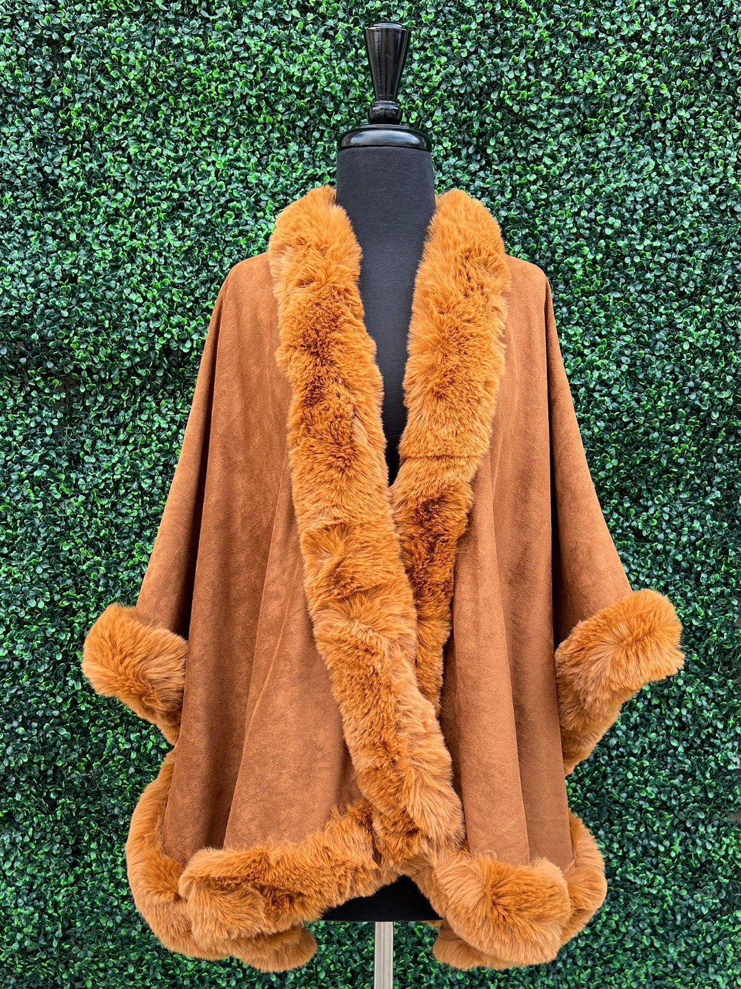 Camel color of the fall wrap with faux fur