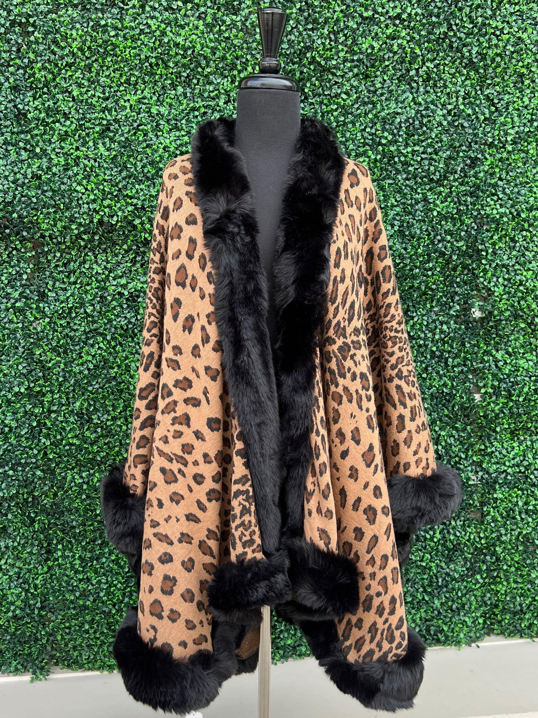 tres chic clothing snow leopard print
