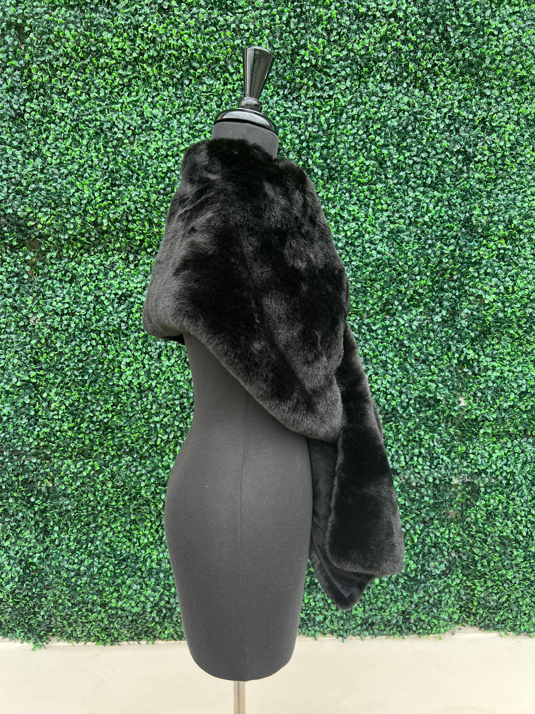 womens faux fur wraps after 5 attire evening wear boutique lux glam unique black