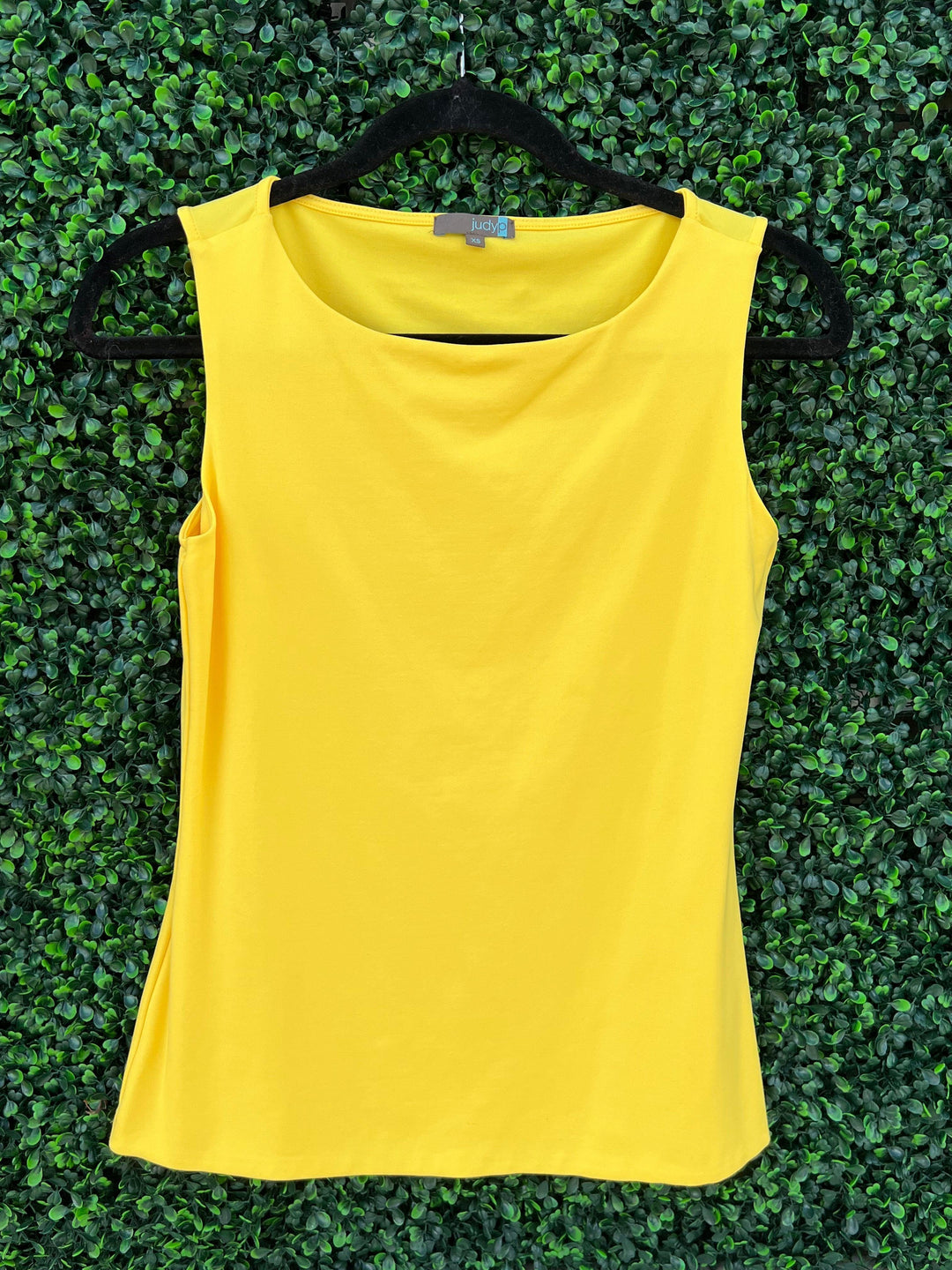 Yellow tank top from online boutique Tres Chic