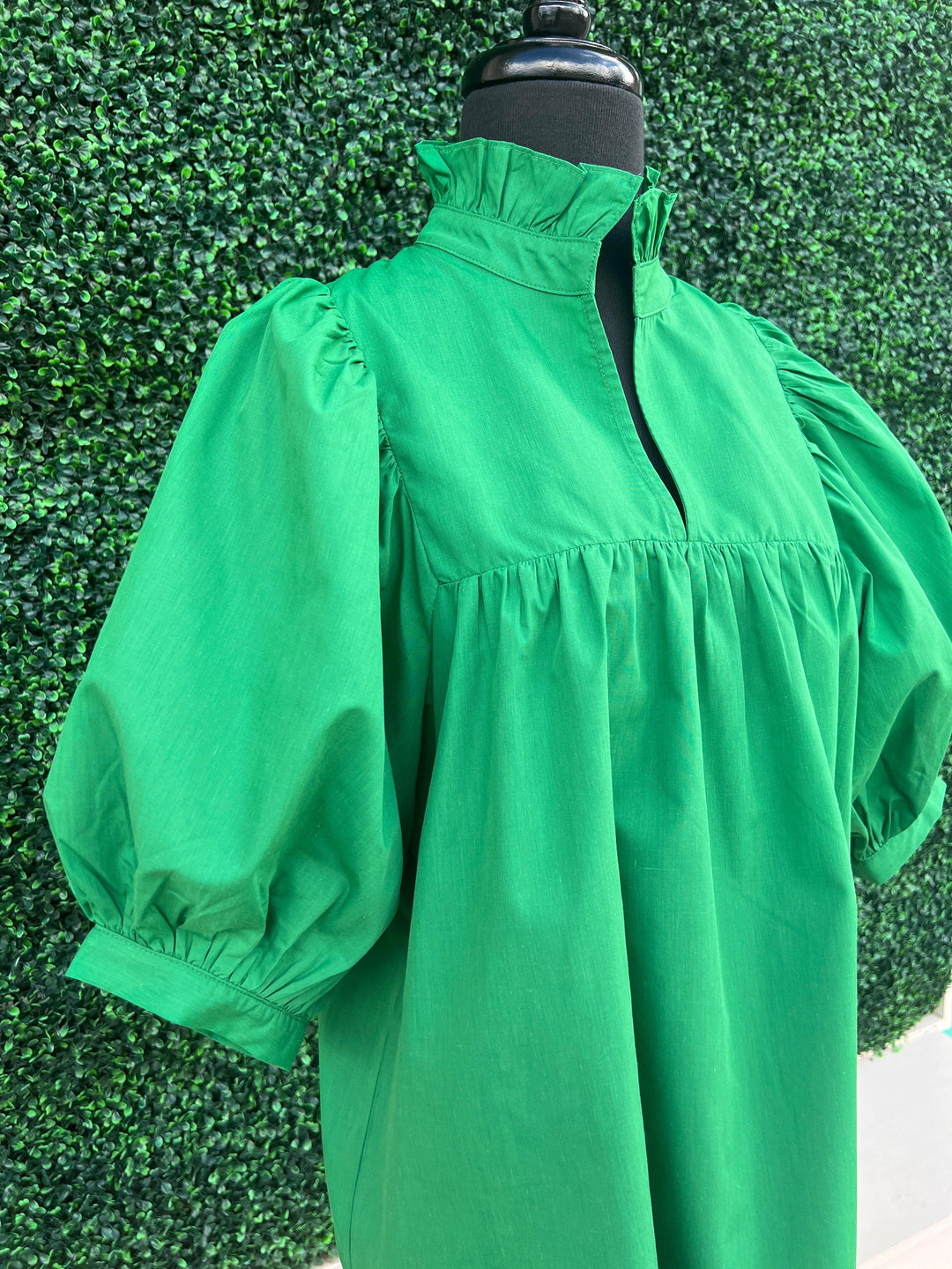 top like never a wallflower tres chic boutique jade and joy joy brand cotton top green blouse v neck